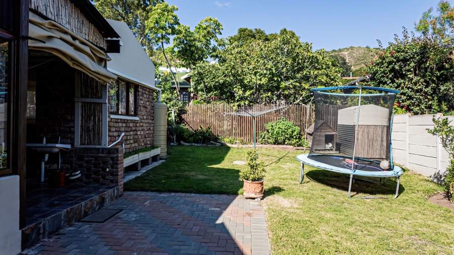 4 Bedroom Property for Sale in Meedingsride Western Cape